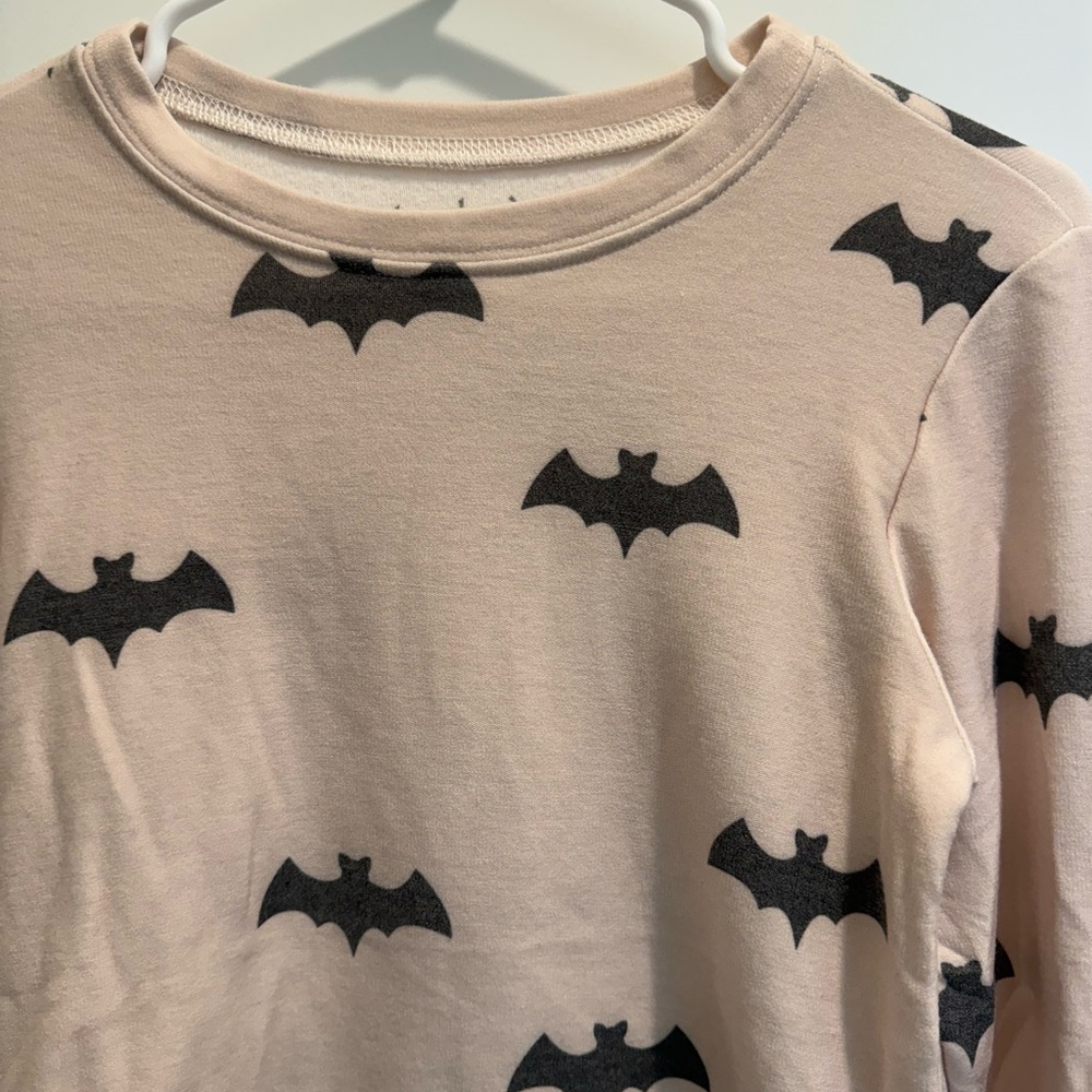 Brokedown All Over Bat Sweatshirt in Sandshell Halloween Fall Size 10 Girls - Picture 4 of 5